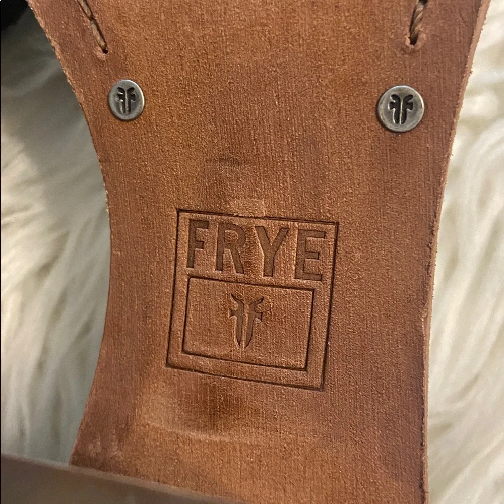 Frye Black and White Ankle Strap Heels size 7.5 very good condition zipper back - Picture 8 of 12